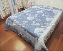 Reversible quilted polyester fiber quilt