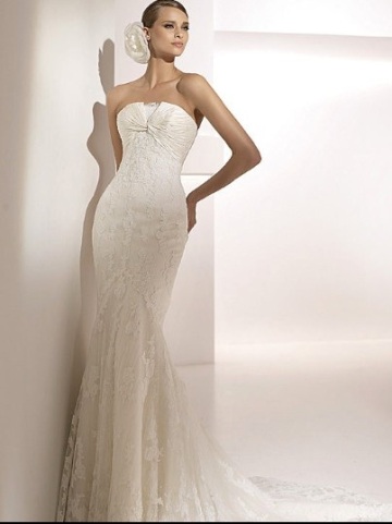 Elegant Trumpet Mermaid Strapless Cathedral Train Lace Taffeta Ruffled Wedding Dress