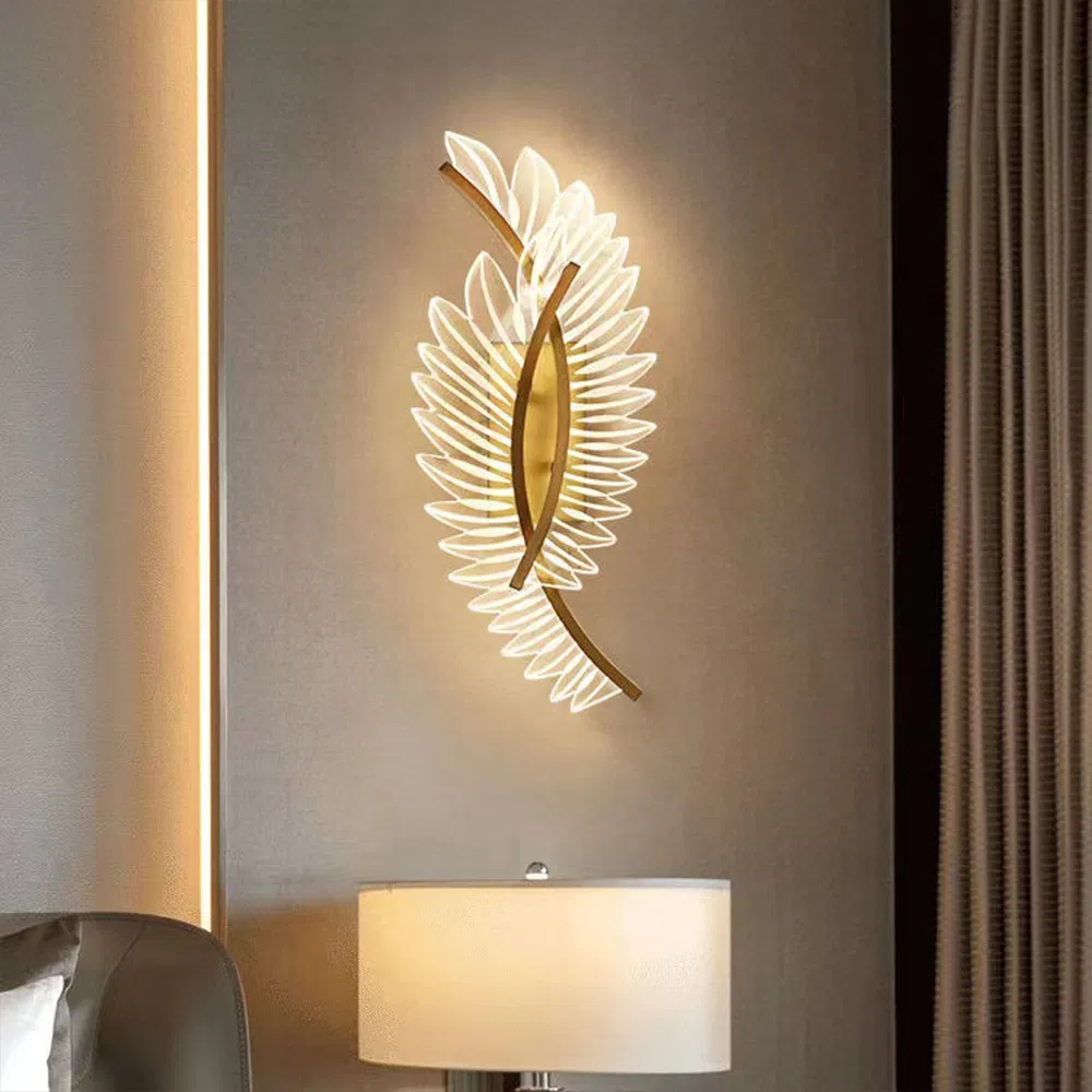 Elegant Acrylic Feather Wall Lamp for Luxurious Interiors