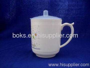 Plastic Drinking Cups With Caps?