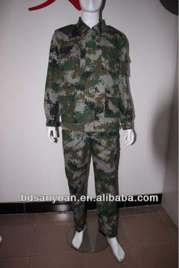 Digital woodland camouflage garment