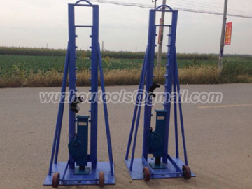 Hydraulic cable drum jack
