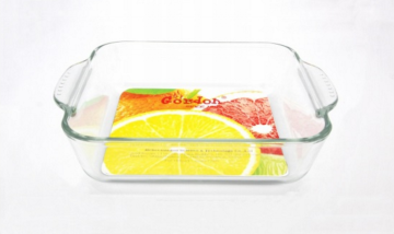 Square glass baking dish