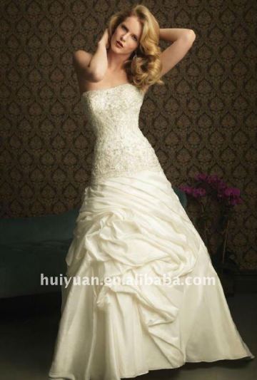 beautiful white satin sleeveless lace wedding gown