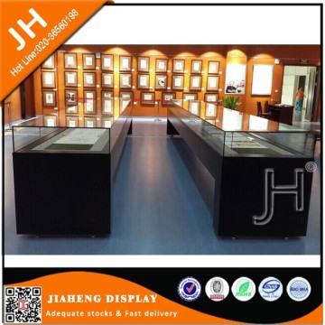 Boutique Science Museum Exhibits