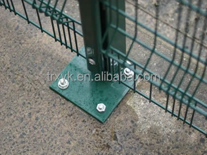 anti-climbing fence with 3 Bendings