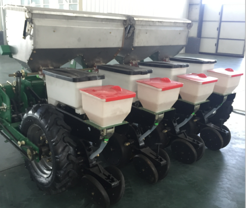 No Tillage Fertilized Corn Seeder