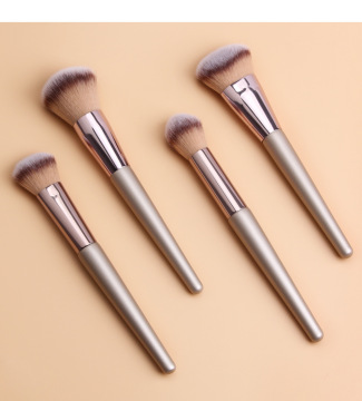Customize Kabuki Champagne Gold Makeup Brush Set