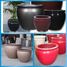 Contemporary style outdoor pottery