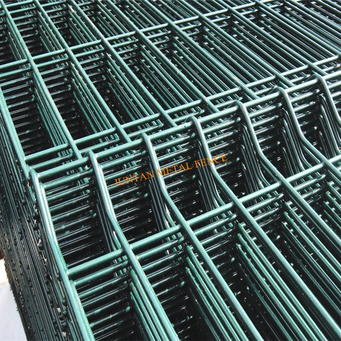 Hot Dipped Galvanized Curved Welded Wire Mesh Fence 4 Jpg