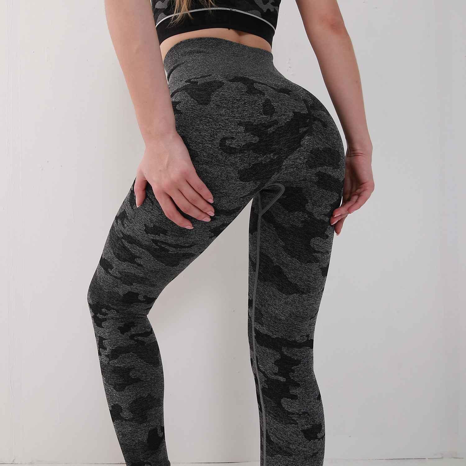 2021 High waisted workout gym leggings camo seamless leggings design for women sports