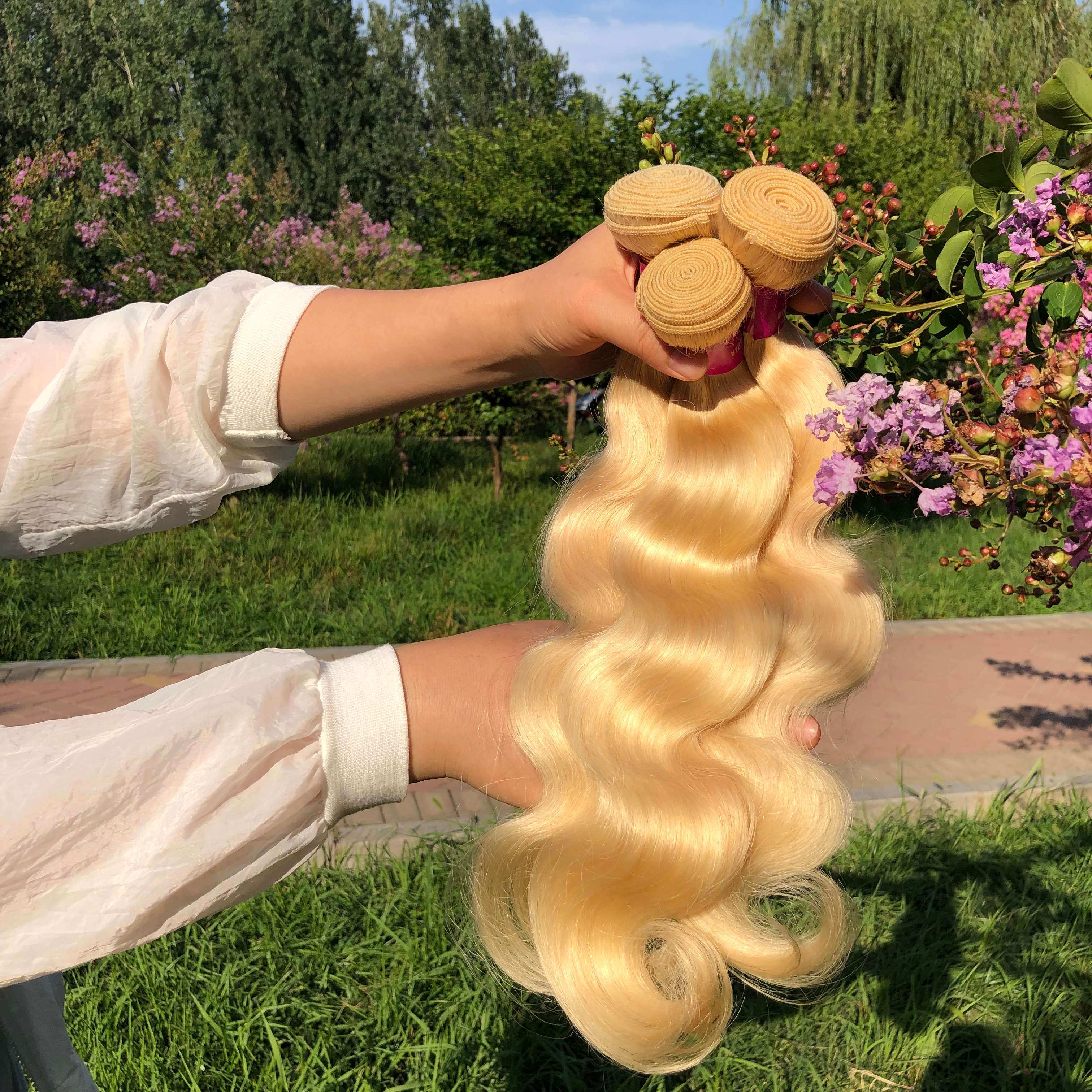 613 Blonde Virgin Human Hair Bundles With Closure, 613 hair color blonde Bundles With Frontal wholesale