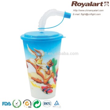 Straw lid cup with flexible drinking straw