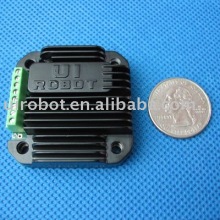 Miniature two phase bipolar stepper motor driver