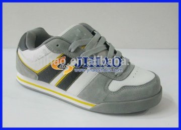 grey skateboard shoes men