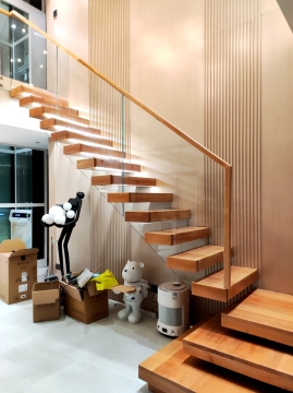 MS2025 Elegant Wooden Floating Stair Designs