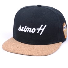 New popular embroidered acrylic and wood brim snapback caps