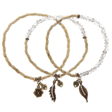 Significant with accessory crystal charm bracelet hand chain design