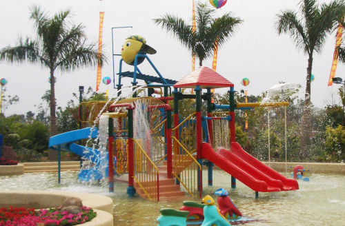 Kids’ Water House Playground Structures With Water Slide, Climb Net, Water Spray