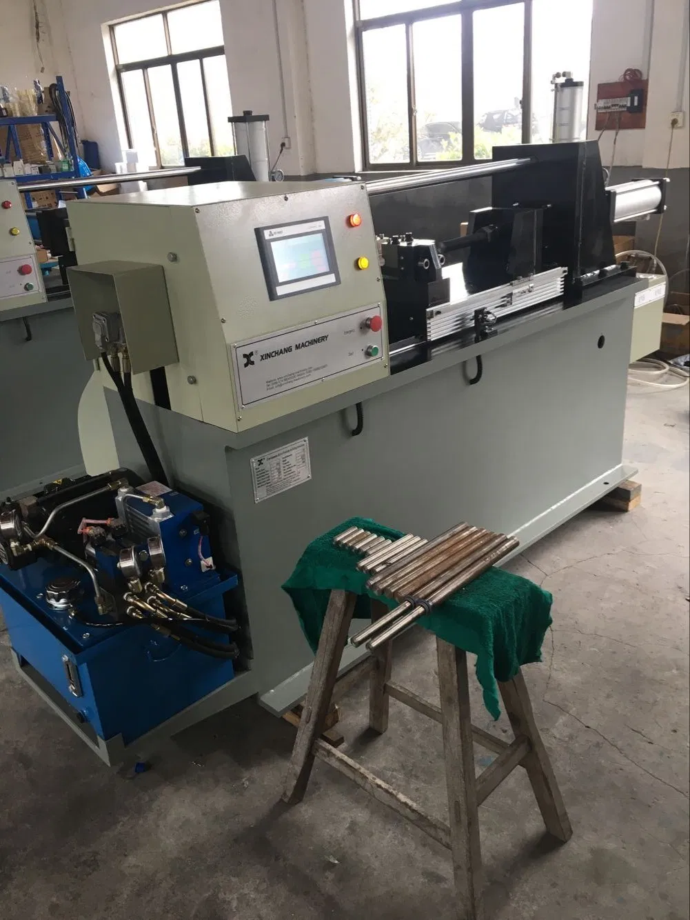 Automatic Hydraulic Type Pump Shaft Equipment Friction Welding Machine