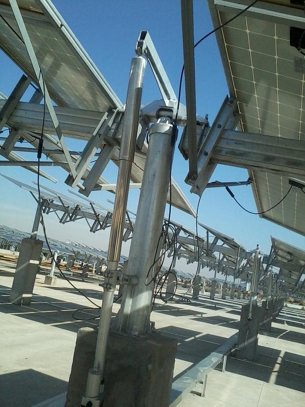 محرك تعقب الشمسية solar tracker actuator