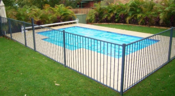 Temporary Retractable Pool Fences