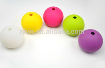 Multifunctional letter shape ice cube tray