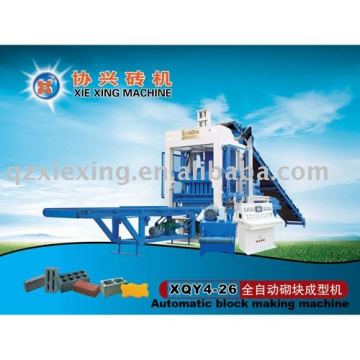 Full-automatic mobile block making machine