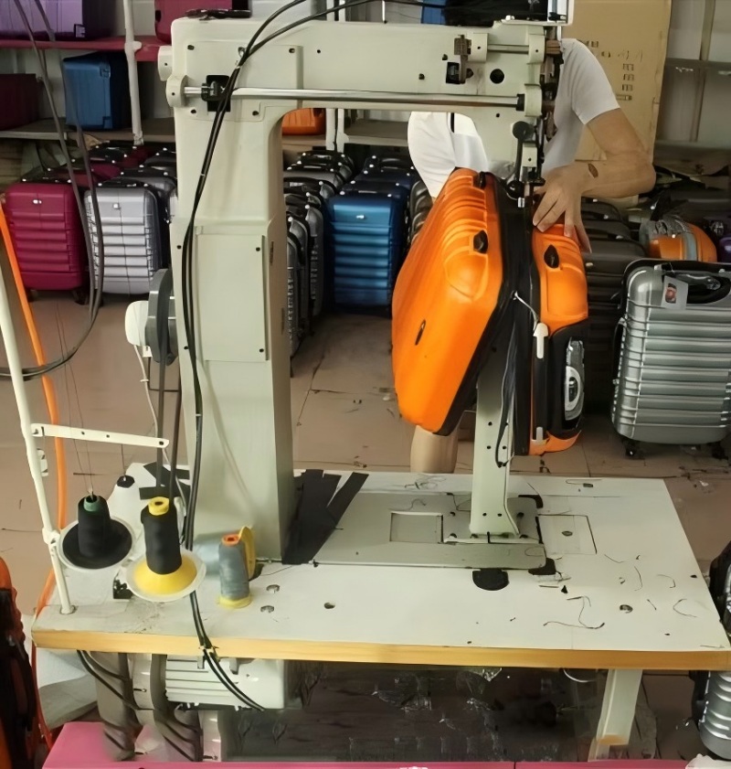 8918 Customized Post Bed Luggage Making Indus 8918 Customized Post Bed Luggage Making Indus