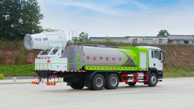 Dongfeng 100m Cannon City Spray Sminfectants Truck