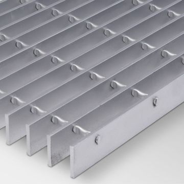 Galvanized steel grating for walkway platform