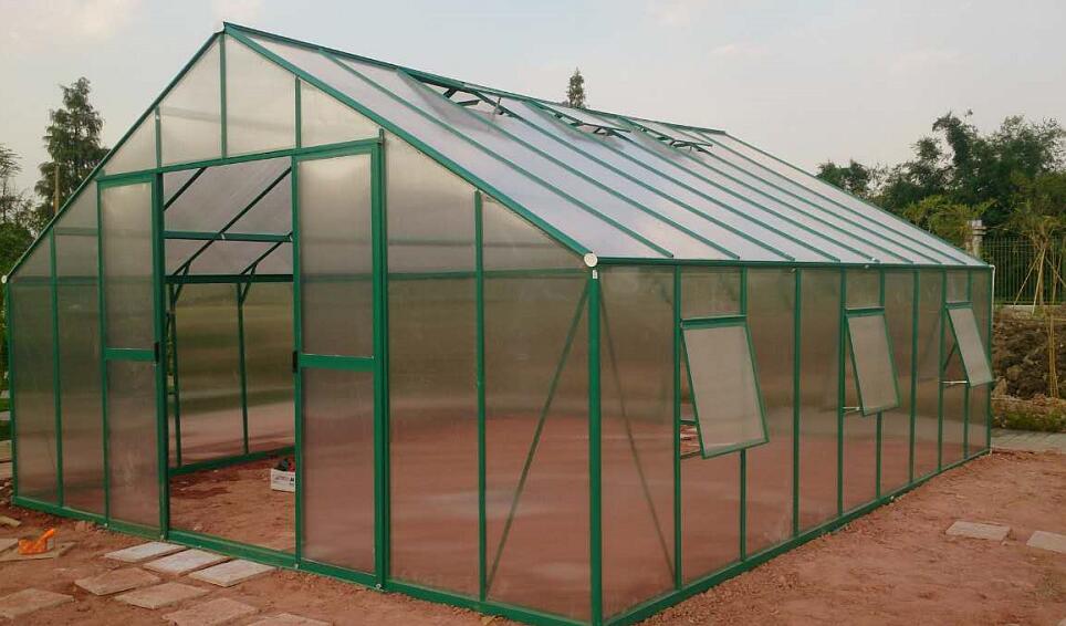 Outdoor greenhouse with polycarbonate for plant protection