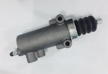 Renault Clutch Master Cylinder Midliner KN38015A1