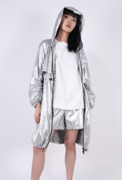 LADIES WATER-REPELLENT BERMUDA SHORTS