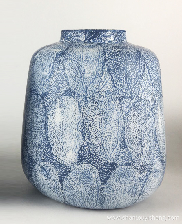 HANDPAINT CERAMIC VASE