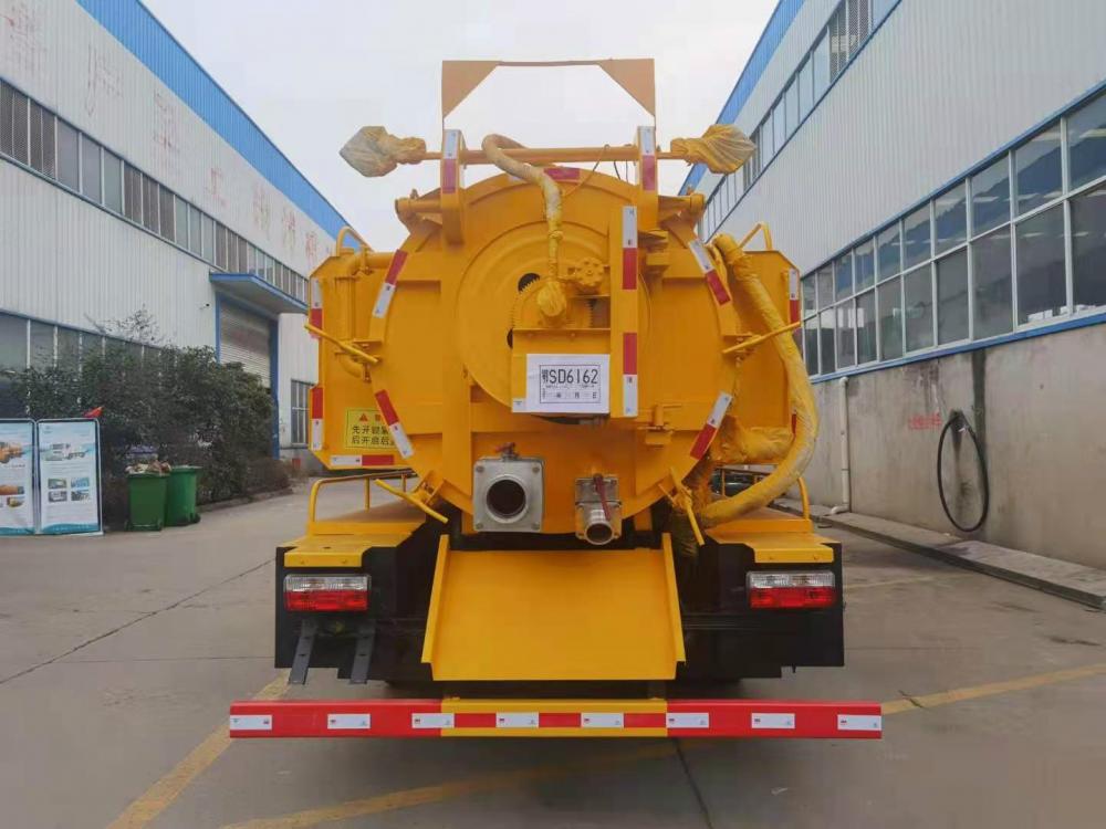 Sewage Suction Truck 9