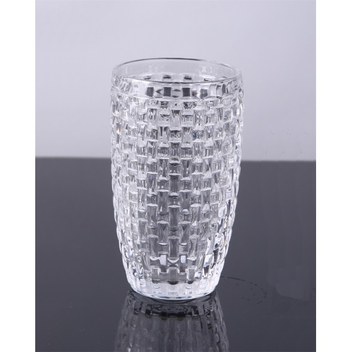 Vaso de cristal hecho a mano y patrón tejido cáliz