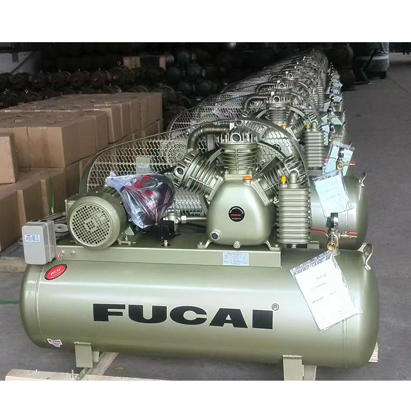 Pistonlu hava kompresörü Piston-type air compressor