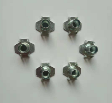 Full thread Rectangular plane Rivet Tee Nuts