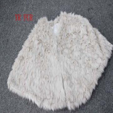 YRC047 Wholesale fashionable fluffy faux fur ponchofake fur cape