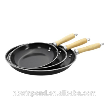 With wooden handle fry pan,carbon steel nonstick fry pan