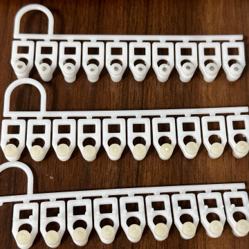 Curtain Track and Rail Parts: Sliding Glider Aluminium Track Runners and Plastic Components for Window Curtains