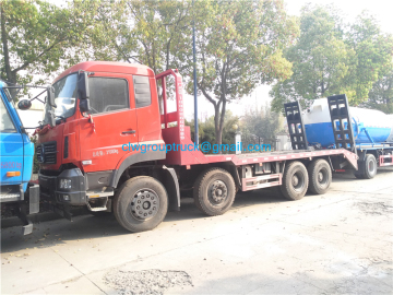 Dongfeng 8x4 flatbed excavator transport truck