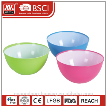 Plastic salad bowl with tone color