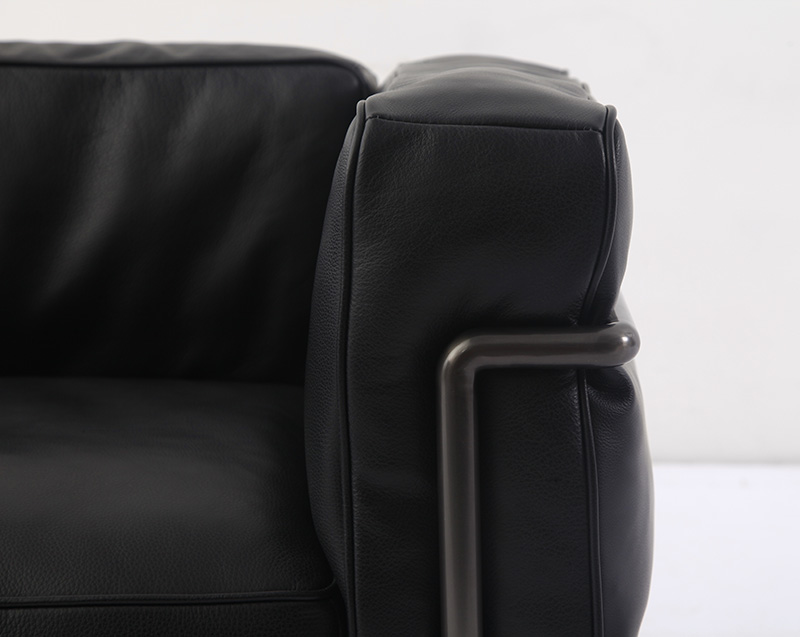 Details-of-LC3-Chair-Replica Details-of-LC3-Chair-Replica