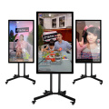 Display touch da 43" per lo streaming live