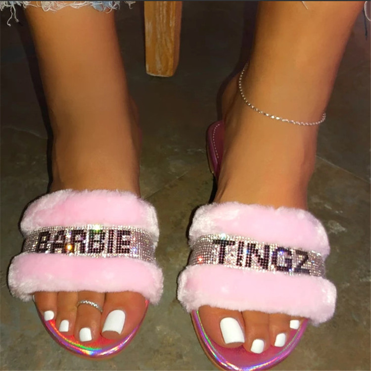 2020 New Arrival Ladies Flat Furry Slippers Pink Glitter Slides for Women Fashion Sandals