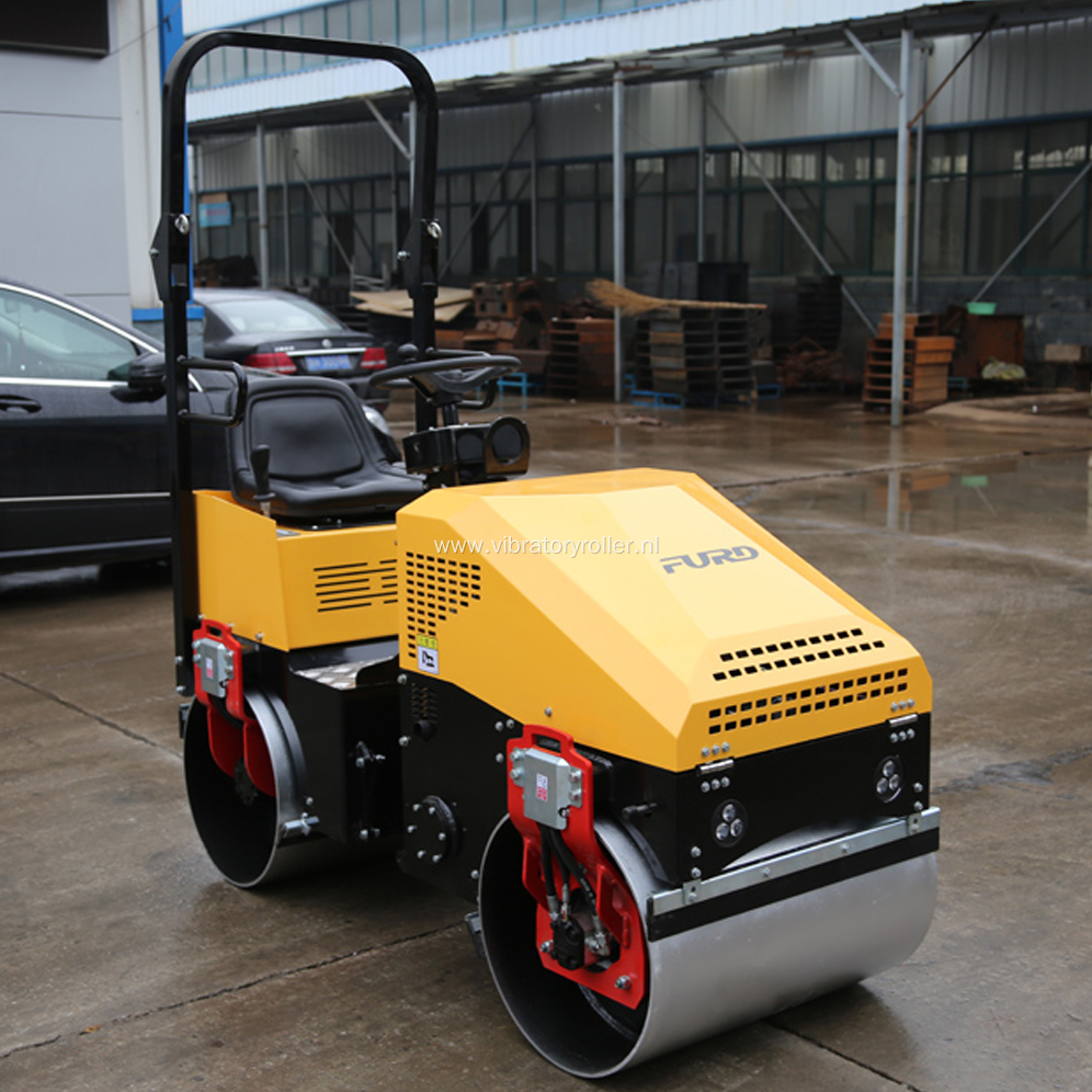 Small Double Drum Vibratory Roller Compactor For Asphalt