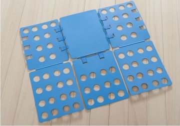 foldable plastic cloth folder
