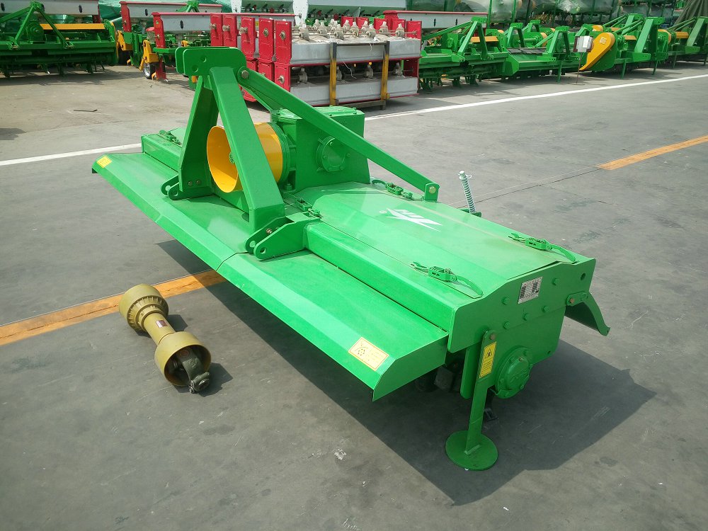 Lebih daripada 95hp traktor drived rotary penanam